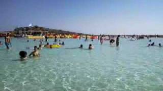 Spiaggia Nissi Beach Aya Napa Cipro fenomenale caraibi divertimenti acqua cristallina MARCELLO 86