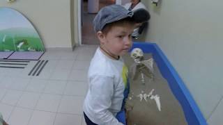 Слава и Лера побывали на выставке внутри человека!