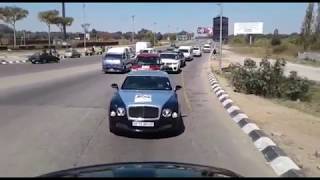 Arrivée de Koffi Olomide au Zimbabwe plus tour de la ville