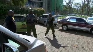 Blutbad in Nairobi: Unbekannte überfallen Einkaufszentrum