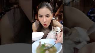 หมูกรอบร้านนี้เค้าว่าโคตรเทพ!! - กินไปกับจ๋า