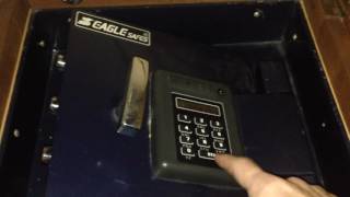 Как открыть и перекодировать сейф EAGLE SAFES с электронным кодовым замком