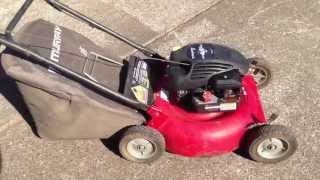 Murray 20" Rear Bag, Model 204210X92A, Briggs and Stratton 4.5 HP Lawnmower / Mower.