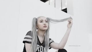 Tutoriel n°2 : Cheveux turquoises à argentés avec Olaplex