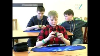 Рекорд  России по количеству  ходов сборки кубика Рубика поставили в Купчино