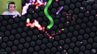 OVA ZMIJA JE MNOGO BRZA!!! :O - SLITHER.IO