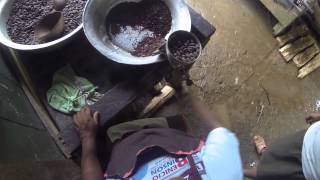 Making Cacao Nibs