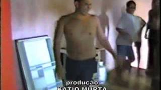 Gordo pulando da ponte!!!"Fat jumping from the bridge!!!