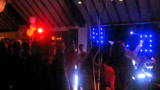 Bruiloft Drive-in Show. Bij De Fazanterie in Ulvenhout. (Two Discjockeys Licht & Geluid Productions)