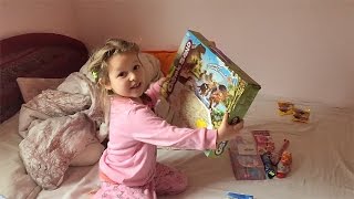 День святого Миколая. Єва та її подарунки.