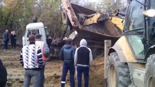 Камаз на боку