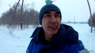 Скребок для снега из двух лопат в действии.