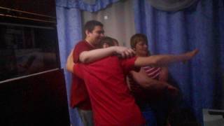 Танцы в комнате у меня Батя, Людмила, и я.