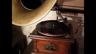Krausmeyer and his dog Schneider - 1904 Victor Grand Prize Record