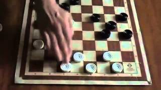 Видео развивающей настольной игры шашки. Помощь новичкам