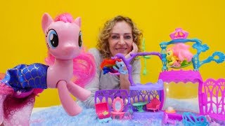Spielzeugvideo für Kinder - Die kleinen Ponys wollen Meerjungfrauen werden