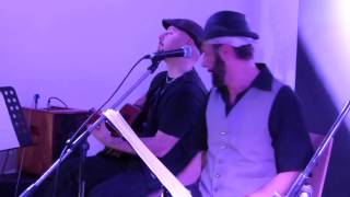 Waiting invain El V and the Gardenhouse guest Franci @ One and More Bo 2Apr2015 by MVaccari P1640717