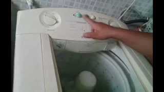 Lavadora Electrolux bate só para um lado