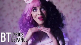 Melanie Martinez - Dollhouse (Lyrics + Español) Video Official