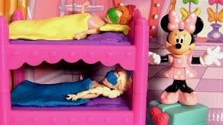 Minnie Mouse SLEEPOVER Slumber Party with Princess Anna & Elsa Disney Frozen