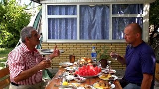 Азербайджан || Правильный тост Востока || Город Шеки || Доедаем курдюк и гуляем по Шеки