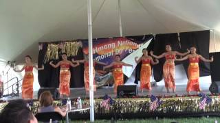 HMONGPAGE:  2016 Oshkosh Dance Competition R1 - Ntxhais Puav Pheej