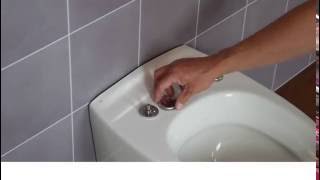 Pressalit: Montage eines Calmo, Delight, Norden+, Sign, T Soft WC-Sitzes (von oben m. Kippanker)