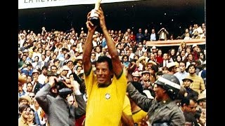 Homenagem a Carlos Alberto Torres o "Capita" capitão do tri