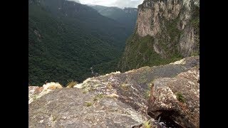 UMA DAS MAIORES CACHOEIRAS DO BRASIL / ELDOURADO ꟾ SERRA DO ARACÁ ꟾ BARCELOS ꟾ AMAZÔNIA ꟾ BRASIL