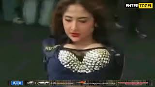 Goyangan Extra Hot Dewi Persik