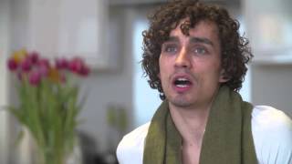 Robert Sheehan talks to Spacehop