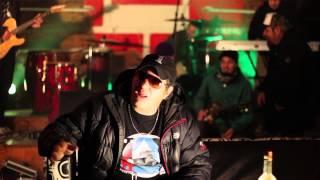 Cola de Pato - El monito de la camisa rayada (video oficial)