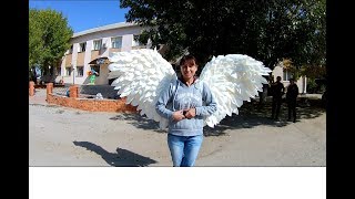 Большие  крылья из изолона.
