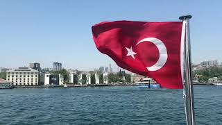 Dalgalan Al Bayrağım