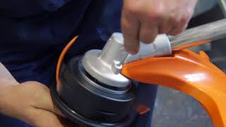 Ремонт триммера Stihl (Штиль) FS 55. Замена триммерной головки.