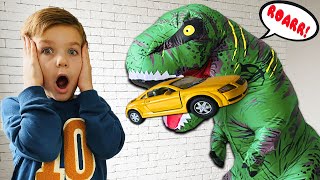 Мой новый друг Большой Динозавр. Играем Весело с Марком.