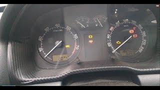 Skoda Oktavia  датчик износа колодок