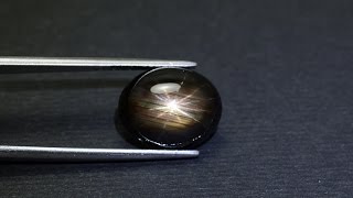12 лучей звездчатый сапфир. 12 rays star sapphire gemstone natural