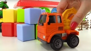 Spielzeugspaß für Kinder - Spielzeugautos - Der Zementmischer braucht Hilfe