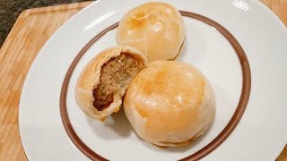 Shanghai-style mooncake (pastry wrapped meatballs)