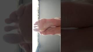 Justin shows his massive size 17 US soles