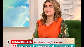 Співаюча медсестра з Нью-Джерсі Крістіна Ві розповіла про медицину в США