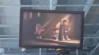 Despicable Me Minion Mayhem 3D Ride Universal Studios Hollywood Waiting to Ride