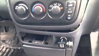 Radio Removal 2001 Honda CR-V