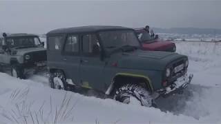 Предновогодний выезд.УАЗ 3153"ДИКИЙ СТРЕЙЧ",снегоход.Сломали две Нивы.