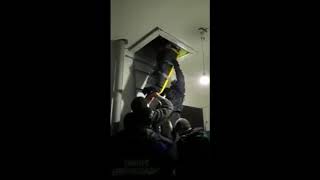 Спасатели Сергиева Посада извлекли пострадавшего с чердака