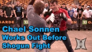 Chael Sonnen Works Out At Boston Garden Before Fighting Shogun Rua (25min / complete + unedited)
