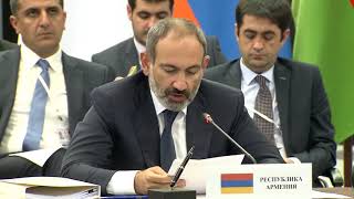 Премьер-министр Армении Никол Пашинян на заседании ЕМПС (фрагмент)