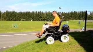 Four X - Driving downhill