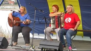 "Песенка настоящего мужчины"- Ирина Абушаева, Марина Томилова, Лариса Бауфал